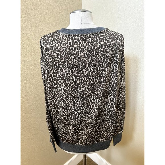 SPLENDID Women's Sweater Long Sleeve Leopard Print Size LARGE - Picture 3 of 4